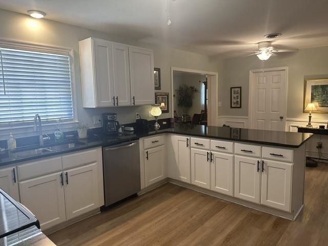 6147 Hughes Ln.  Photo 10