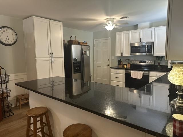 6147 Hughes Ln.  Photo 11