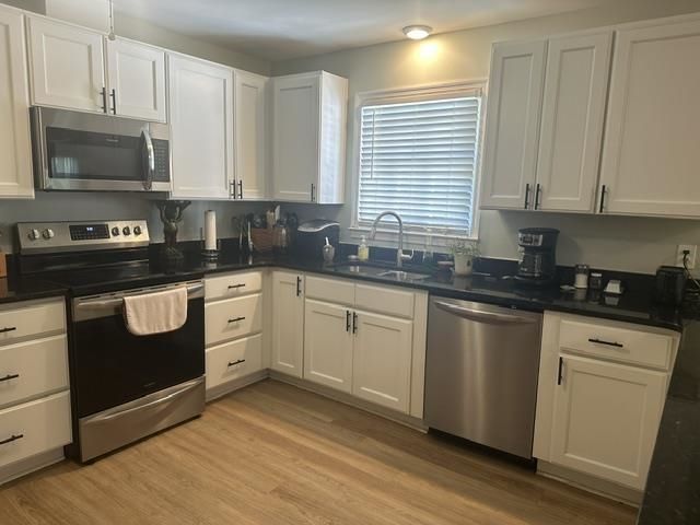 6147 Hughes Ln.  Photo 9