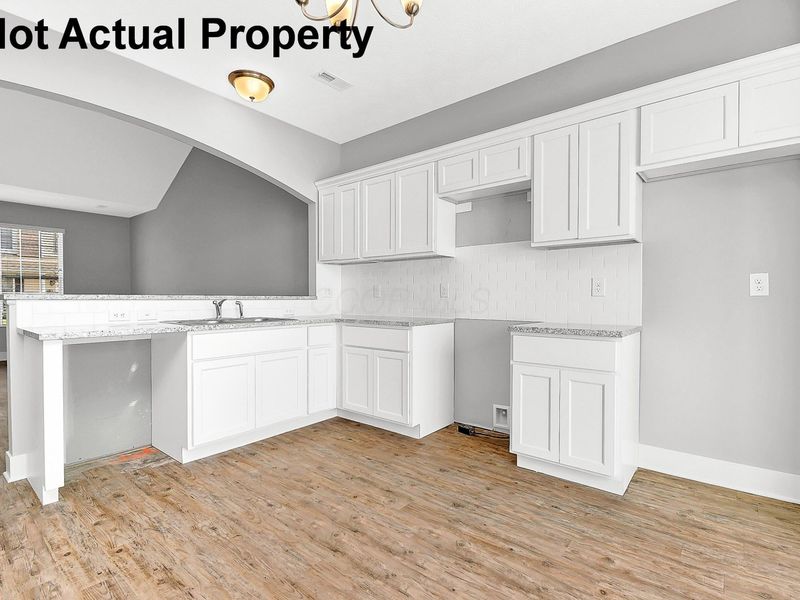 1988 Jamesburg Street, Newark, OH 43055 Photo 5