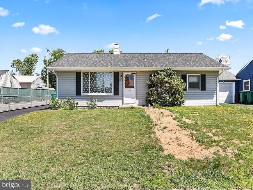 209 Austin Drive, Fairless Hills, PA 19030 Main Photo