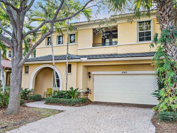 1043 Vintner Boulevard, Palm Beach Gardens, FL 33410