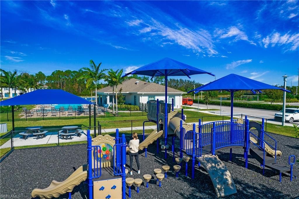 15100 Wildflower Cir, Naples, FL 34119 Photo