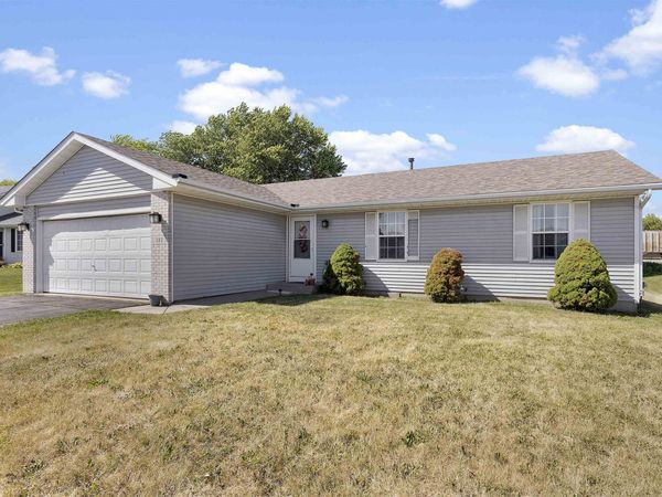 181 Prairie Moon Drive, DAVIS JUNCTION, IL 61020