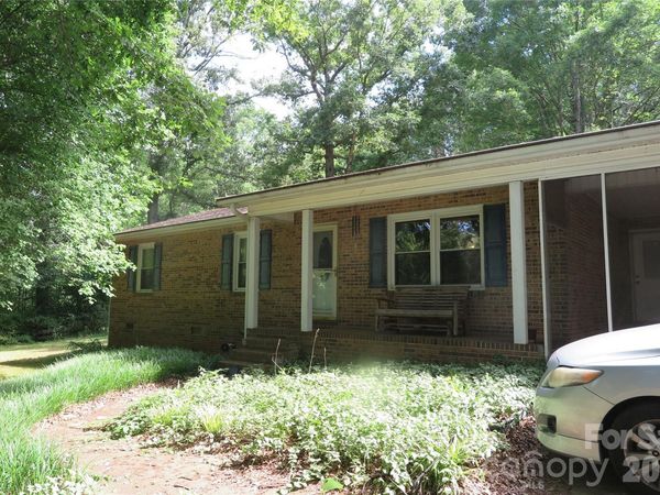 112 Glenn Oaks Drive , Lawndale, NC 28090