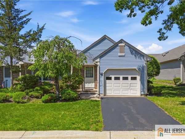 9 Patrick Henry A Court , Monroe Township, NJ 08831