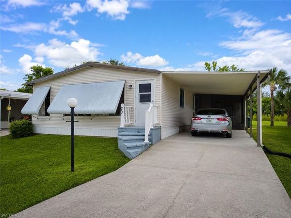 20 Grosbeak LN , Unit 20, NAPLES, FL 34114