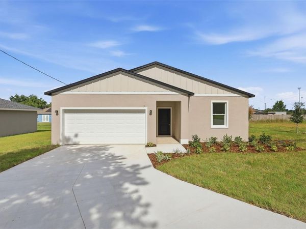 7 PINE COURSE TRAIL , OCALA, FL 34472