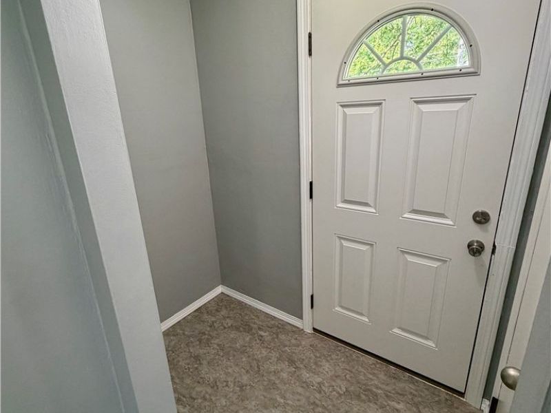 2624 Ellis Avenue NE, Canton, OH 44705 Photo 9