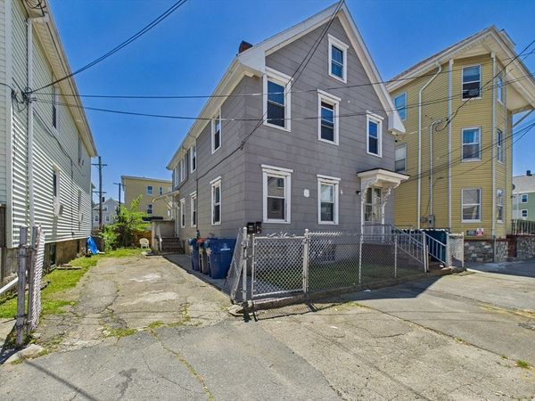 34 Jouvette St, New Bedford, MA 02744