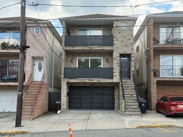 67 71St St, Unit 1, Guttenberg, NJ 07093