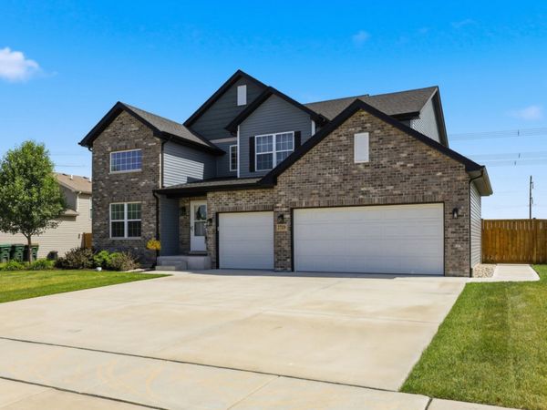 27329 W Deer Hollow Lane, Channahon, IL 60410
