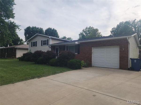 506 Texas Boulevard , Bethalto, IL 62010