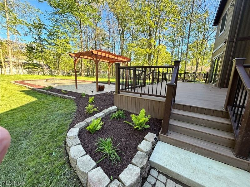 7447 McLELLAN Drive, Bedford, OH 44146 Photo 16