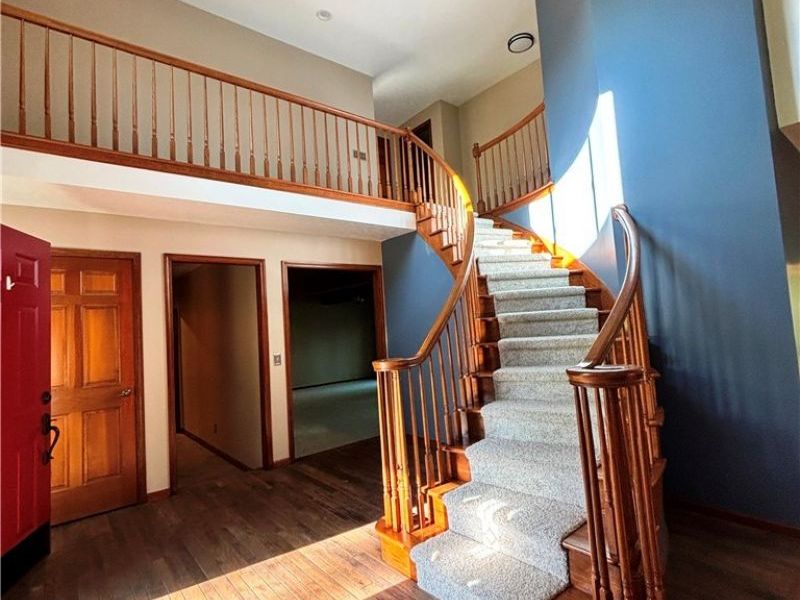 7447 McLELLAN Drive, Bedford, OH 44146 Photo 26