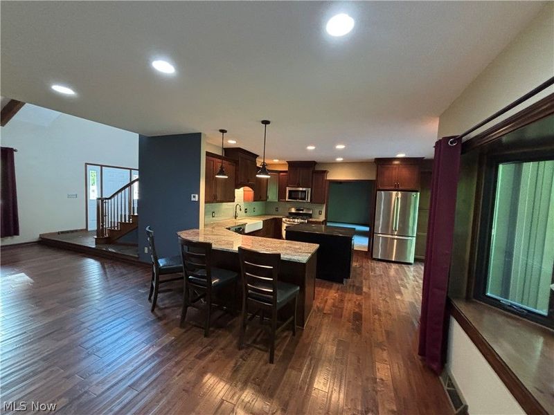 7447 McLELLAN Drive, Bedford, OH 44146 Photo 31