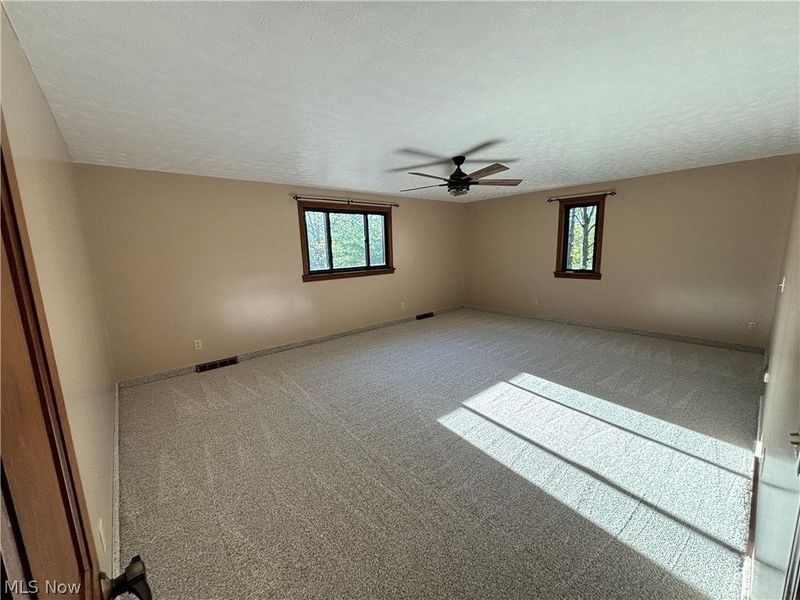 7447 McLELLAN Drive, Bedford, OH 44146 Photo 37