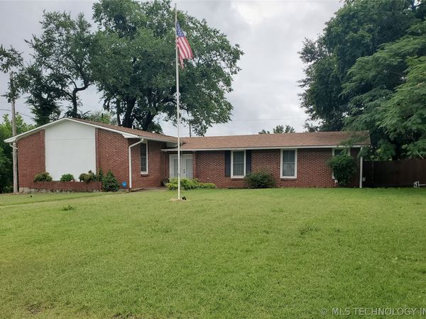 300 W Jackson Avenue , McAlester, OK 74501