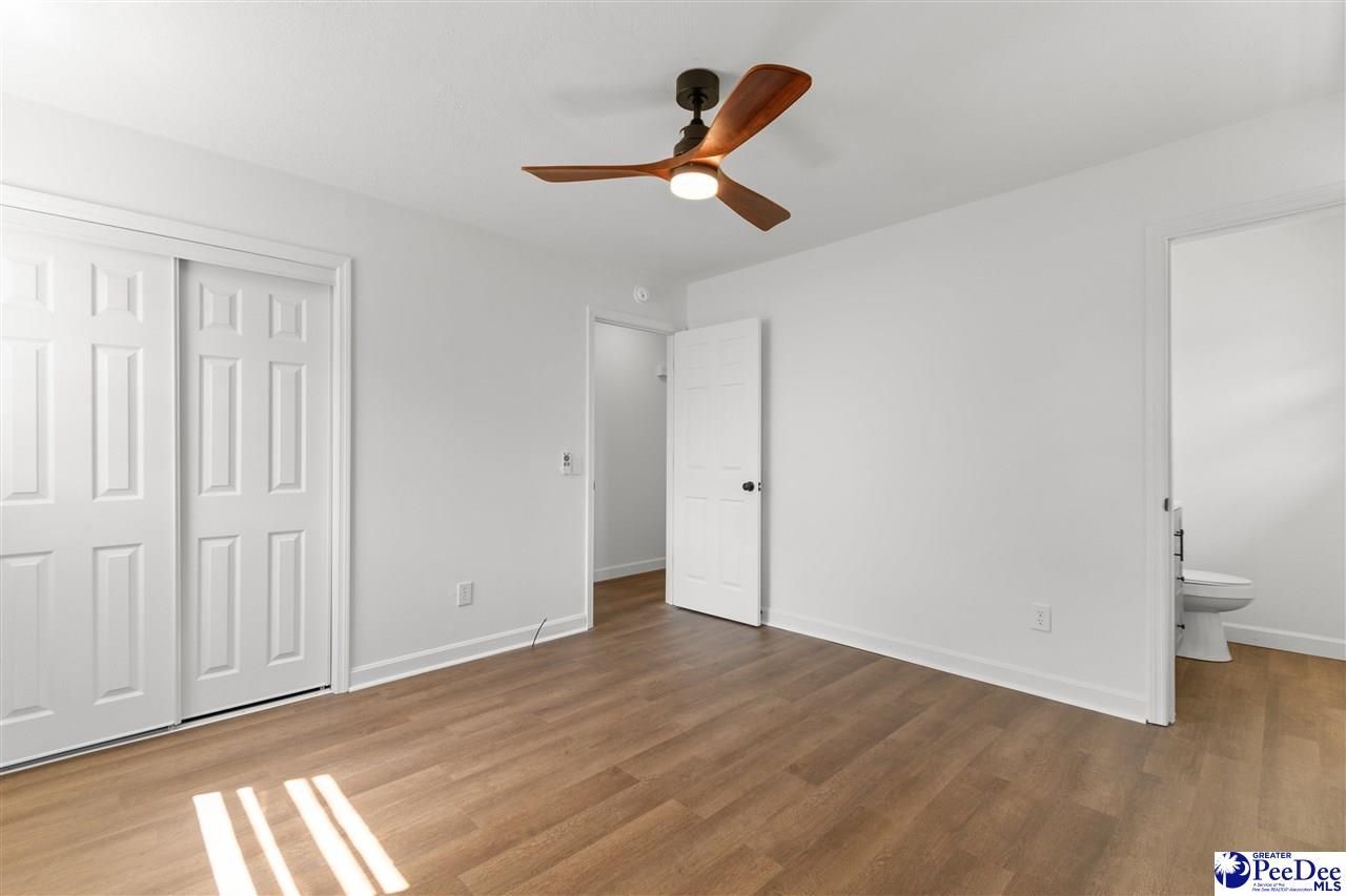 532 Camelot Drive Photo 17