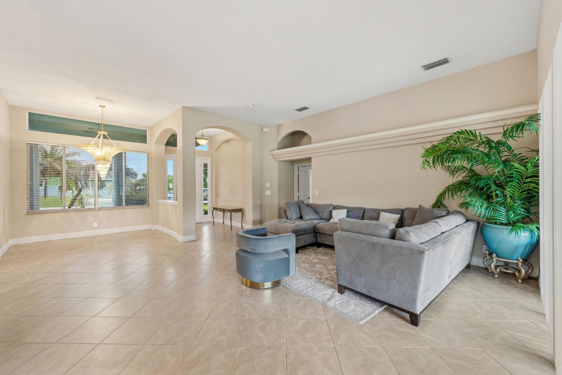 5514 NW West Lundy Circle, Port Saint Lucie, FL 34986 Photo