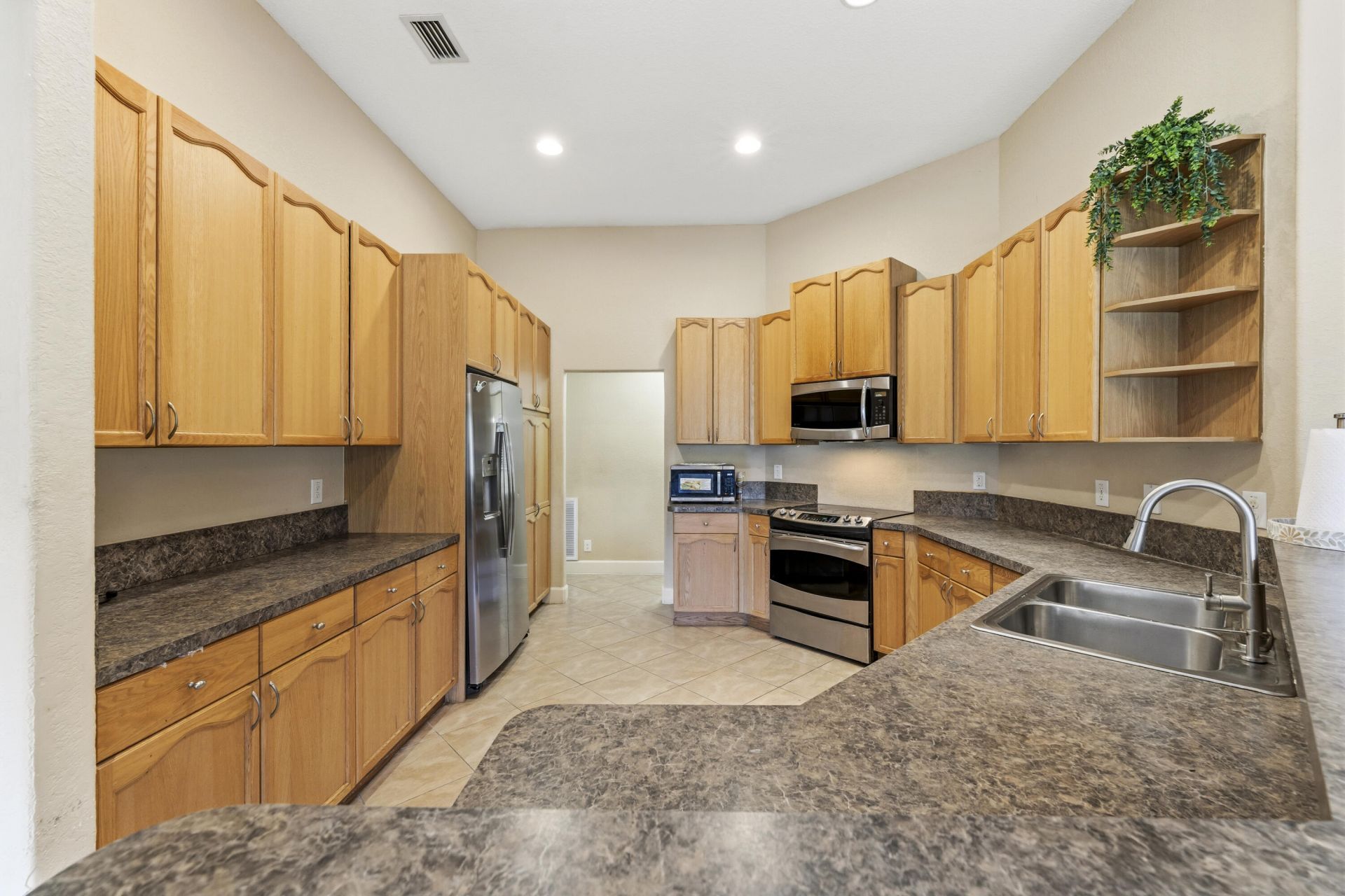 5514 NW West Lundy Circle, Port Saint Lucie, FL 34986 Photo