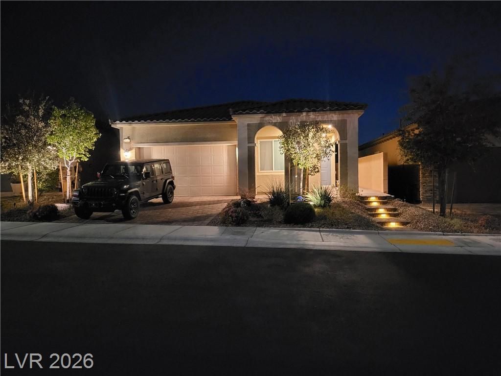 8144 Skye Dragon Street , Las Vegas, NV 89166