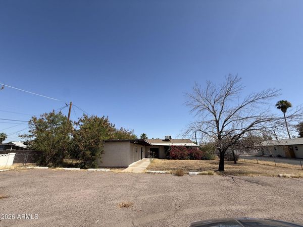 4202 N MITCHELL Street, Phoenix, AZ 85014