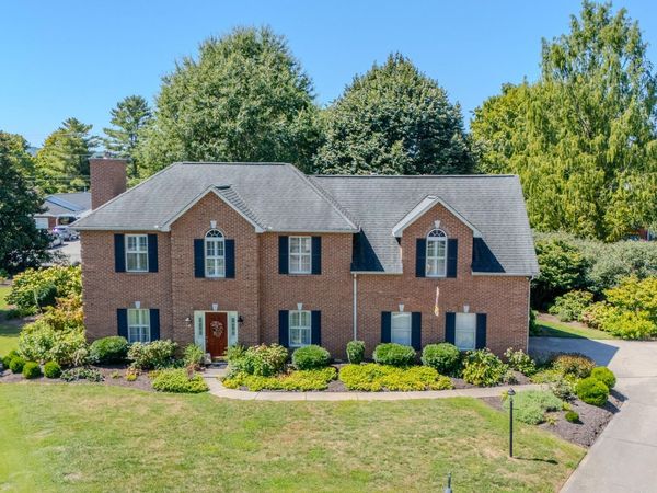 3101 Clays Mill Court, Knoxville, TN 37938