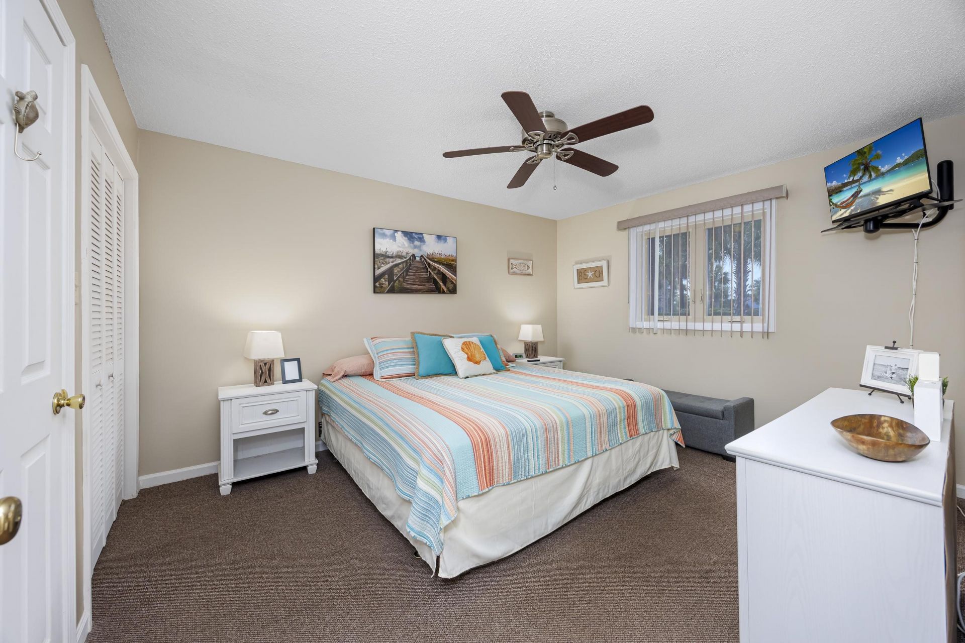 211 Double Eagle Dr.  Photo 15