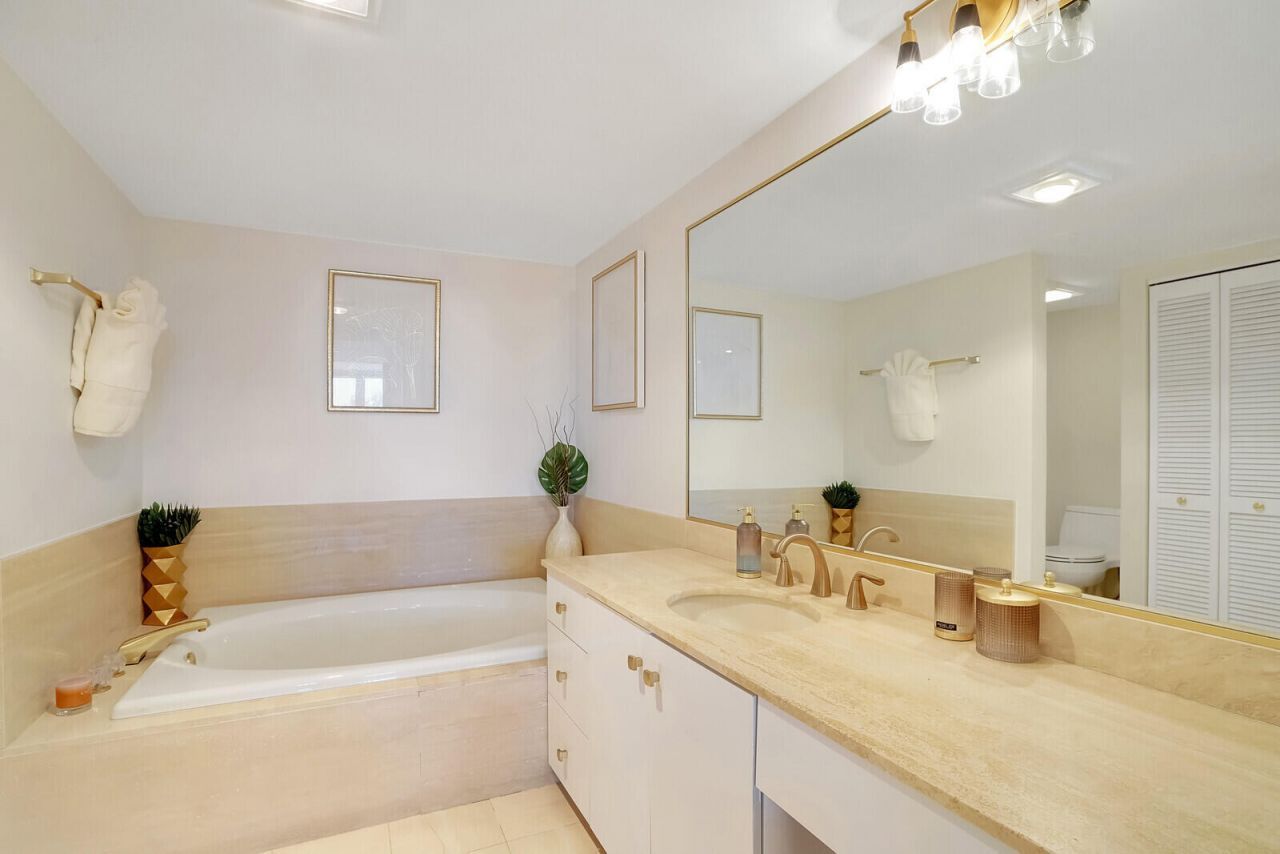 4101 N Ocean Boulevard, Unit D, Boca Raton, FL 33431 Photo
