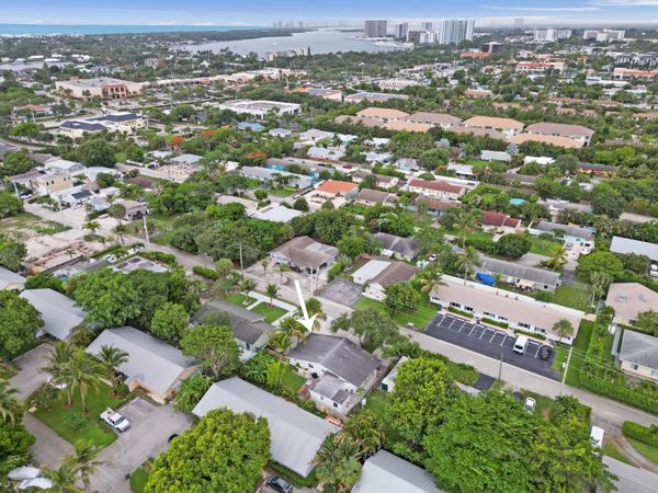 1947 Holman Drive, North Palm Beach, FL 33408