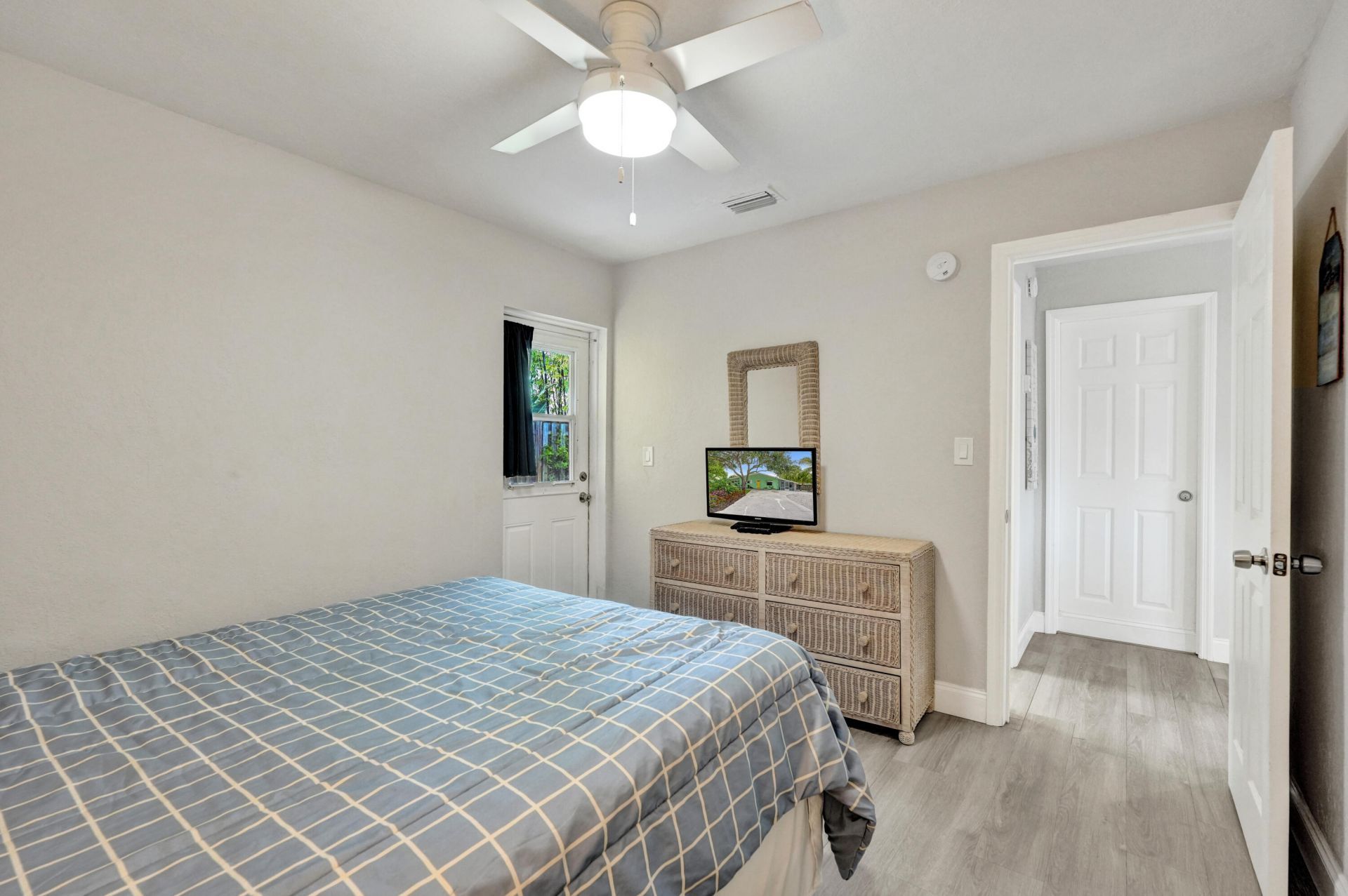 1947 Holman Drive, North Palm Beach, FL 33408 Photo