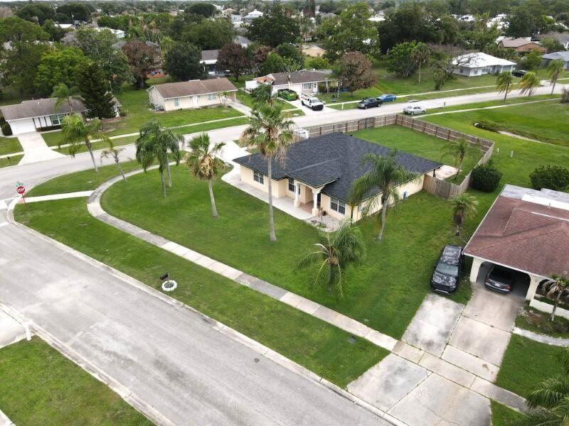 201 NE Faring Avenue, Port Saint Lucie, FL 34983 Photo