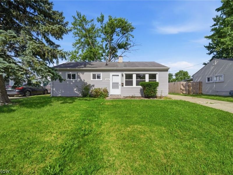 4316 Charleston Avenue, Lorain, OH 44055 Photo 1