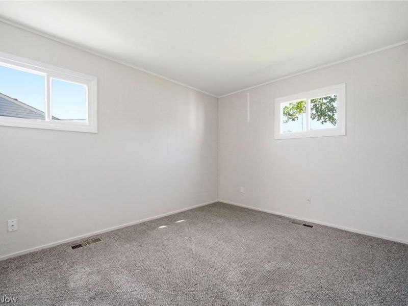 4316 Charleston Avenue, Lorain, OH 44055 Photo 12