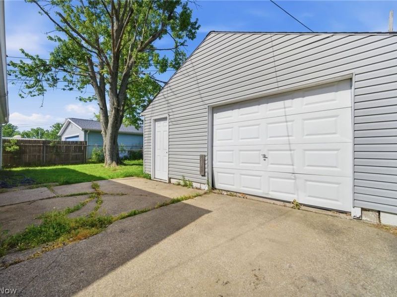 4316 Charleston Avenue, Lorain, OH 44055 Photo 18