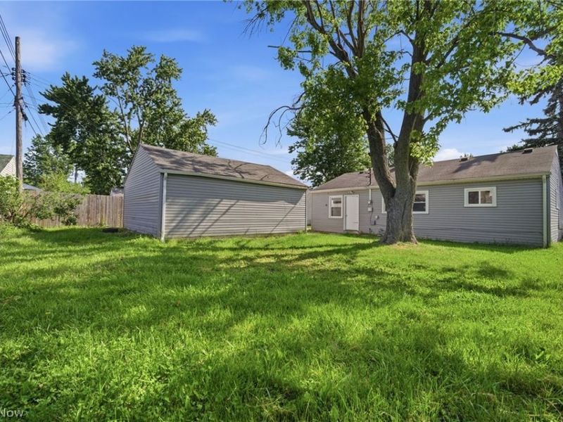 4316 Charleston Avenue, Lorain, OH 44055 Photo 21