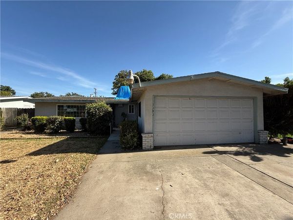 1152 E Drummond, Fresno, CA 93706