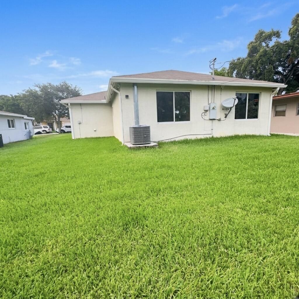 2766 NW 6th Court, Fort Lauderdale, FL 33311 Photo