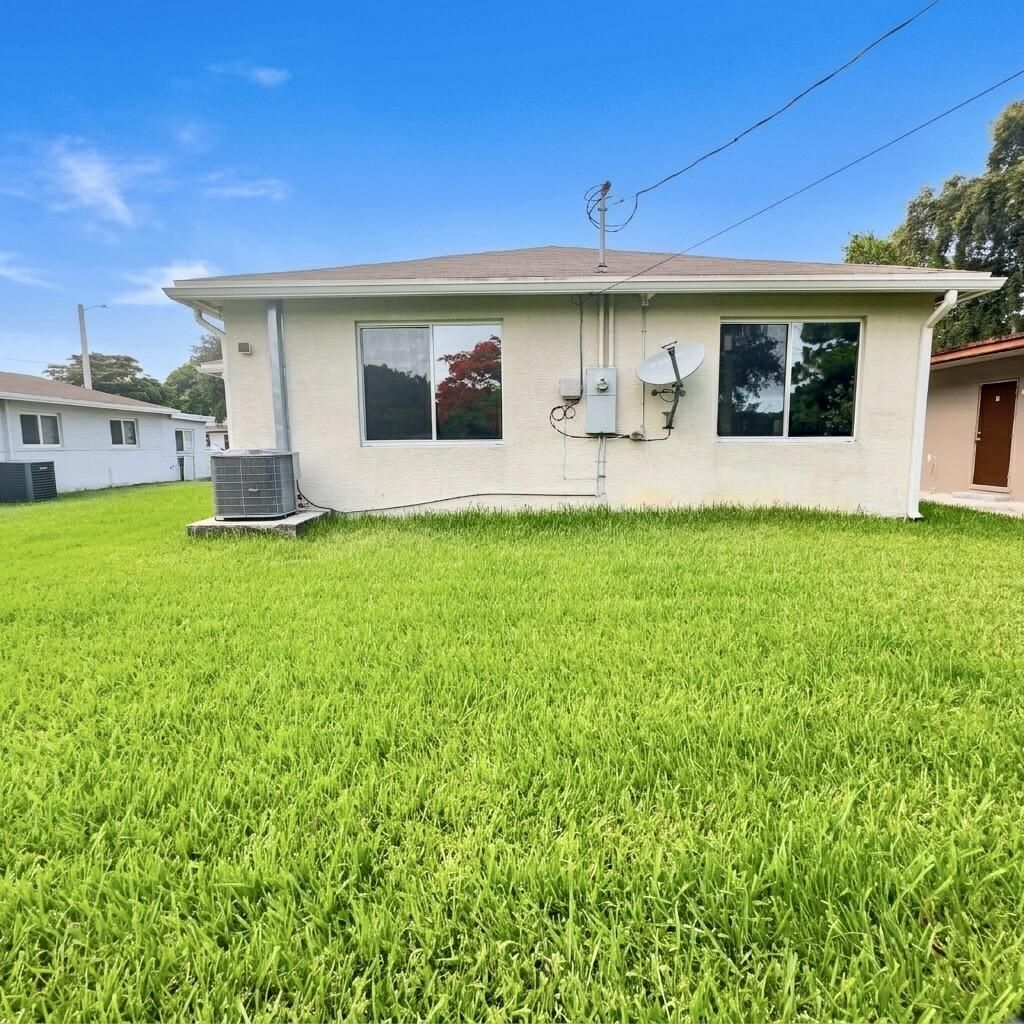 2766 NW 6th Court, Fort Lauderdale, FL 33311 Photo