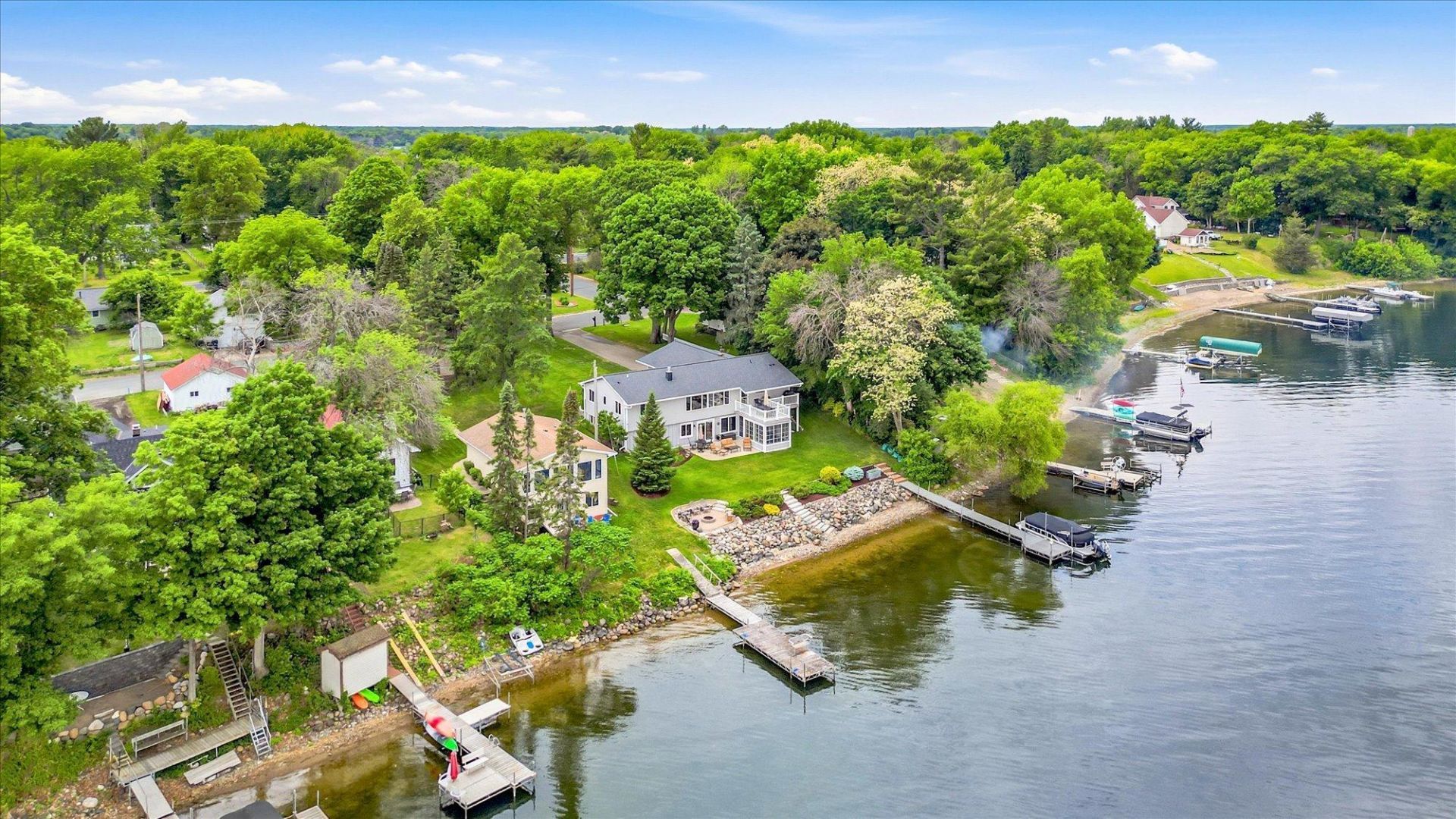 28885 Park Place , Chisago City, MN 55013