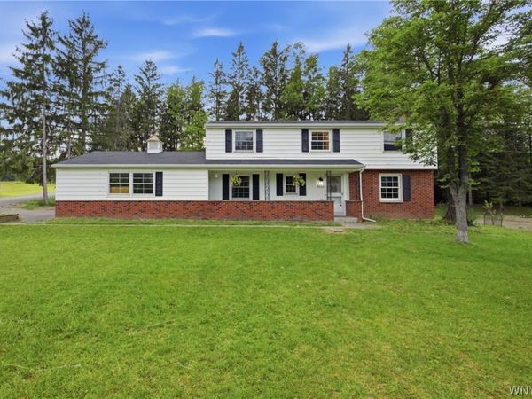 8894 Woodview Drive, Colden, NY 14033