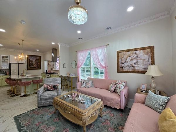 401 E Chestnut Street, Denison, TX 75021
