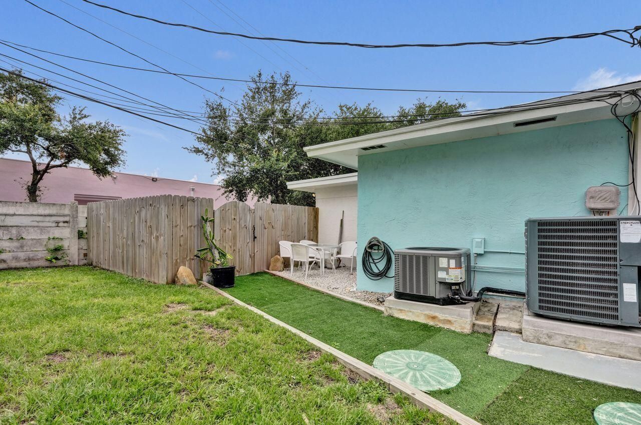 1718 Ridge Road, North Palm Beach, FL 33408 Photo