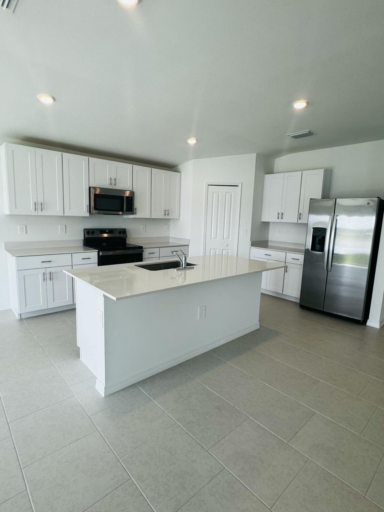 17124 Pompeii Way, North Fort Myers, FL 33917 Photo