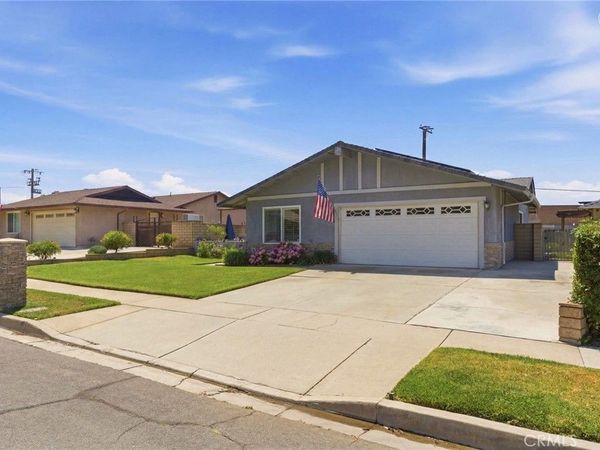 27803 Rainbow Lane, Highland, CA 92346