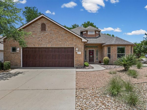 702 Enchanted Rock TRL, Georgetown, TX 78633