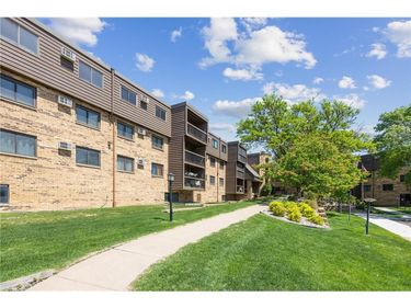 999 41st Avenue NE, Unit 212, Columbia Heights, MN 55421