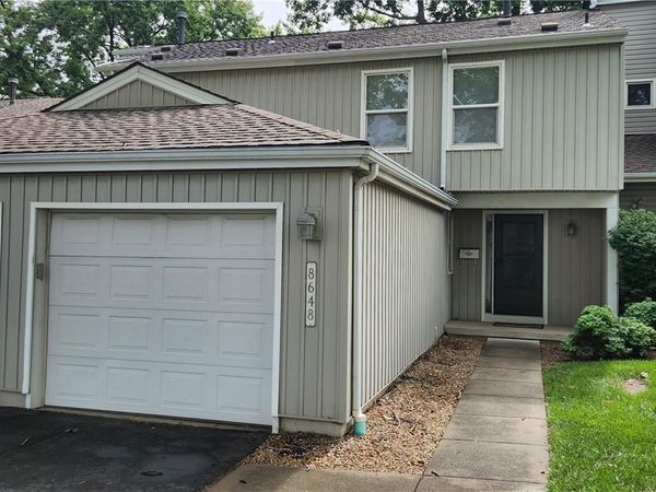 8648 W 108TH Place, Overland Park, KS 66210