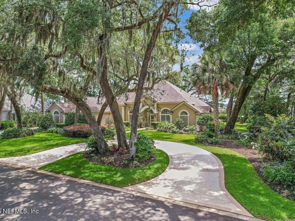 953 SHIPWATCH Drive E, Jacksonville, FL 32225